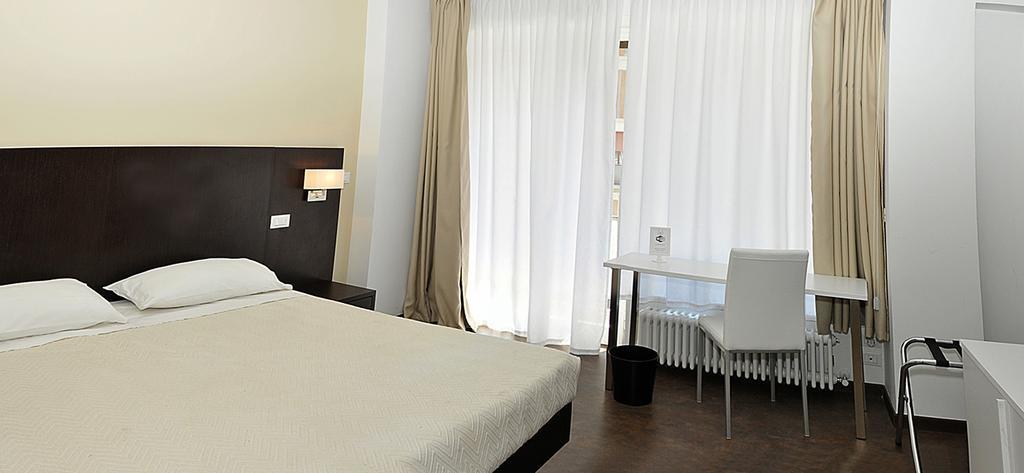 Le Stanze Sul Corso Bed & Breakfast Пескара Стая снимка